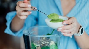 Teuer und unnötig: Es gibt keine wissenschaftlichen Belege dafür, dass Detox-Produkte das halten, was sie versprechen. 