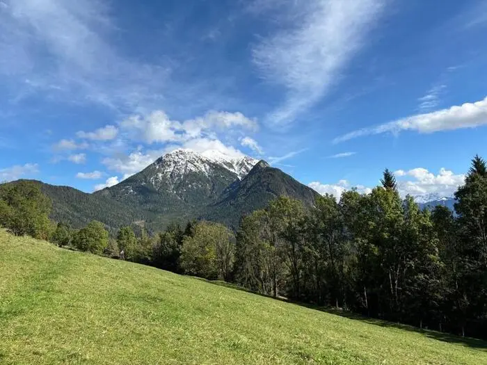 Die „Rückseite“ der Villacher Alpe entlang der zweiten Etappe des Rundweges (von Bad Bleiberg nach Nötsch)