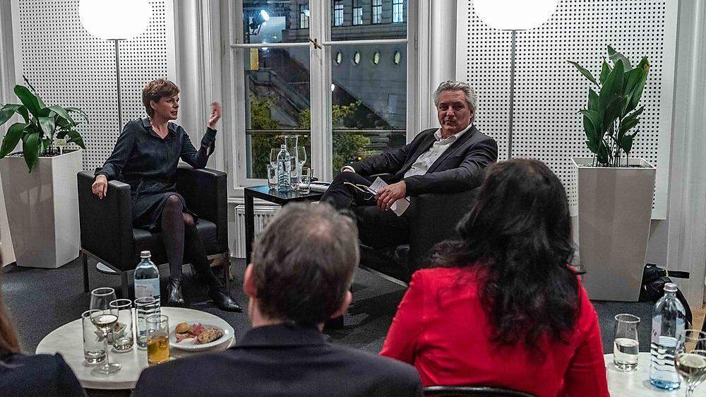 Rendi-Wagner im Wiener Salon, im Gespräch mit Chefredakteur Hubert Patterer