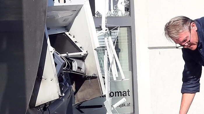 Die Posojilnica Filiale befindet sich auf dem Hauptplatz.