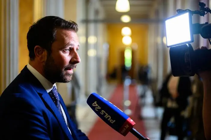 „Und ich nächtige jetzt schon in der Herrengasse.“ – Tirols SPÖ-Chef Georg Dornauer kokettiert mit dem Innenministerium.