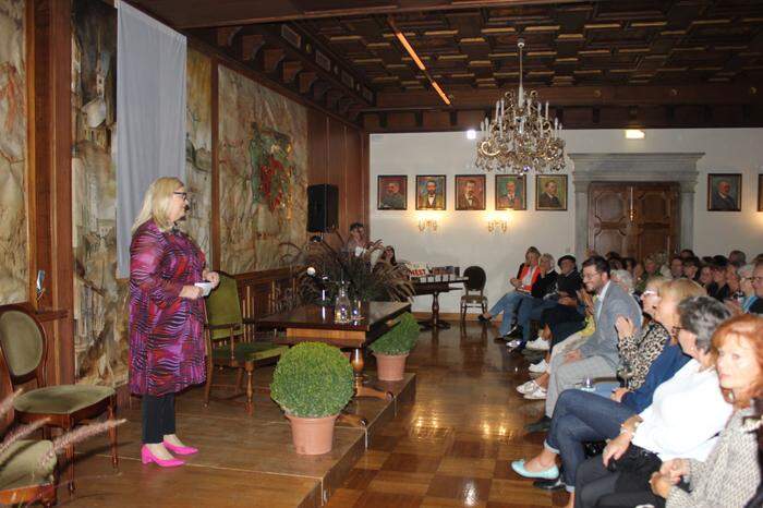 Im Schloss Porcia fand eine Lesung von Maja Haderlap zum 30-jährigen Bestehen von "LiteraturPur" statt