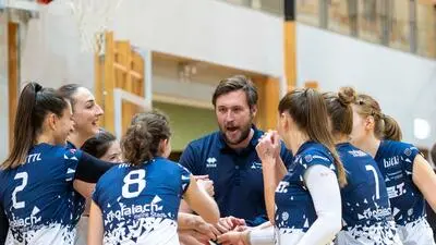 Michael Murauer inmitten der Mannschaft