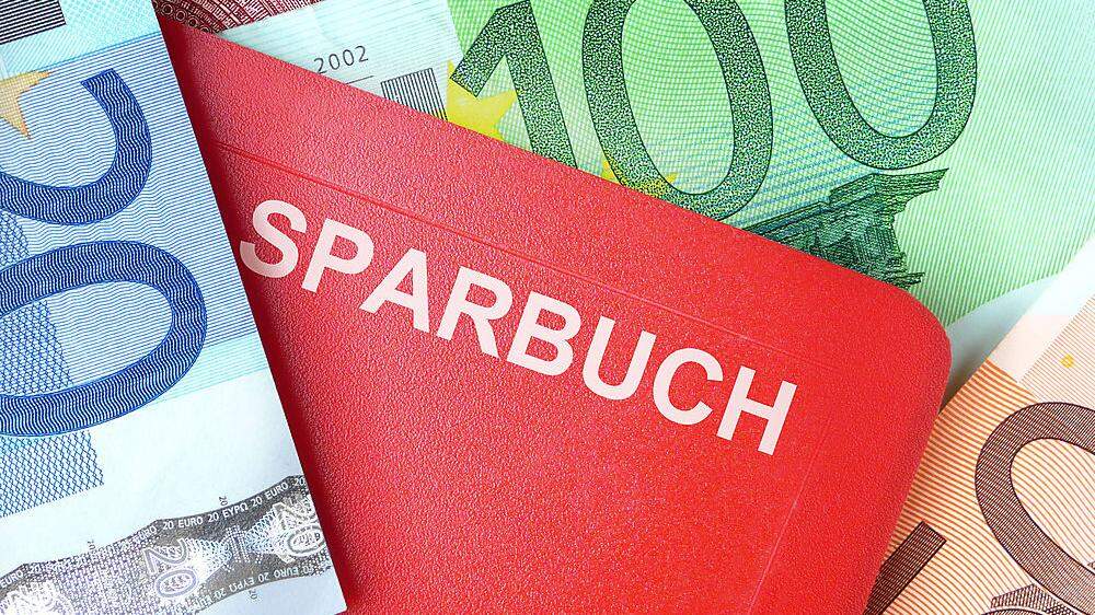 Sparbücher gehören zu den &quot;Forderungen&quot;, und diese verjähren in Österreich nach 30 Jahren 