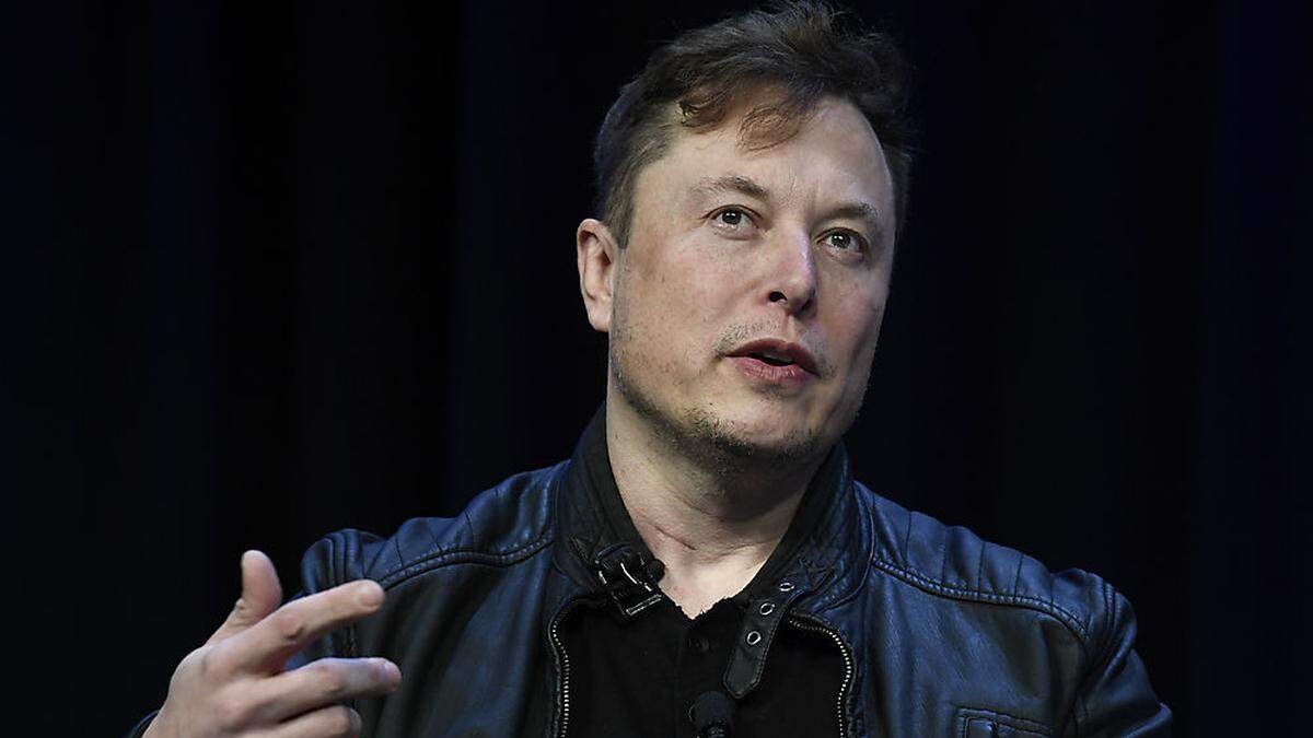 Aus Sorge um Atomkrieg: Elon Musk schaltete Starlink ab.