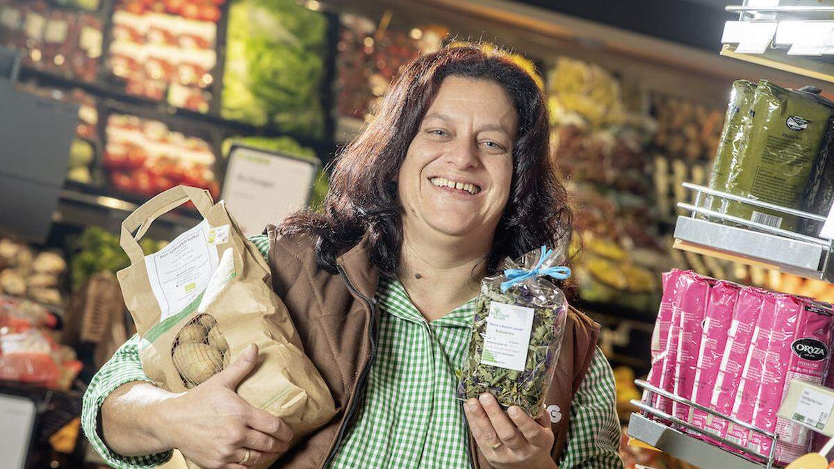 Claudia Tscherne feiert einjähriges Jubiläum