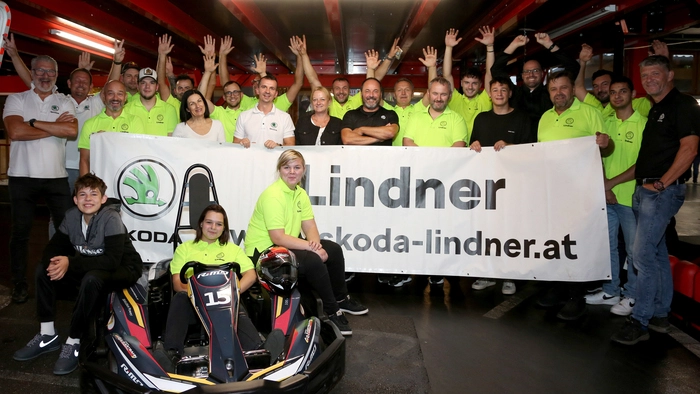 Größtes Kapital bei Škoda Lindner: das Team rund um Geschäftsführer Heinz Gossmann. Für ihn ist die Zufriedenheit seiner Kolleginnen und Kollegen der Schlüssel zum Erfolg. Das zeigt sich mit Boni, Benefits und Teambuilding