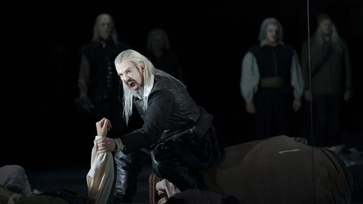 Kyle Albertson als Fliegender Holländer in der Grazer Oper