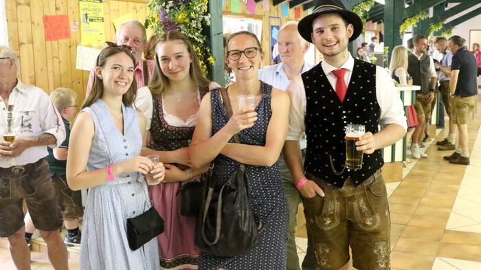 Seit Jahrzehnten lädt alljährlich die Landjugend (LJ) Meiselding am Pfingstsonntag zum Fest. 