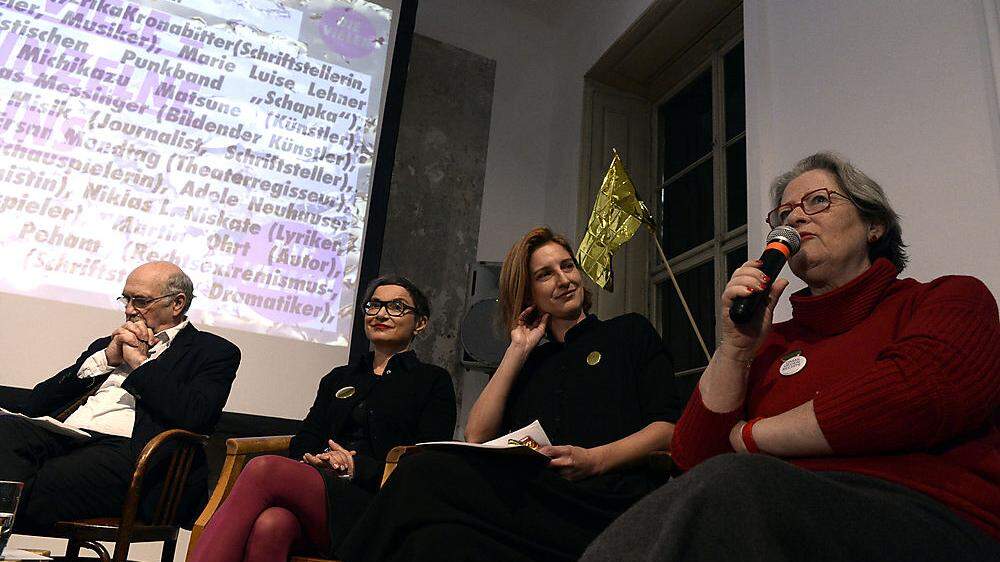 Gerhard Ruiss (IG Autoren), Olga Flor (Schriftstellerin), Yvonne Gimpel ( IG Kultur) und Susanne Scholl (Omas gegen Rechts)
