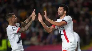 Goncalo Ramos und Lucas Hernandez bejubeln den späten Siegtreffer gegen Barcelona