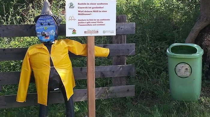 Die Figuren zeigen, wie es richtig geht
