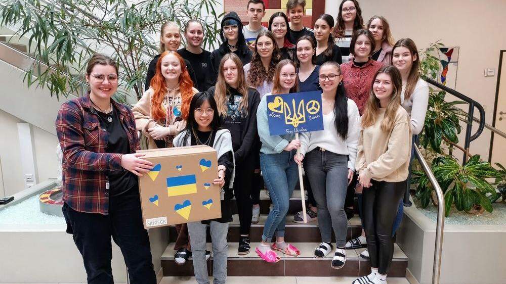 Die Schülerinnen und Schüler der HLW/FSB Mureck möchten Menschen in er Ukraine helfen