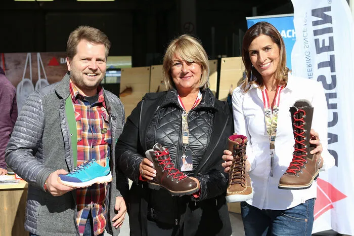 „Dank der Partnerunternehmen können wir immer wieder aufs Neue eine einzigartige Veranstaltung voller Inspirationen kreieren“, so Christiane Tondolo, geschäftsführende Gesellschafterin von BTU (im Foto in der Mitte).
