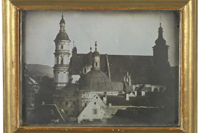 ... und wurden vom Wiener Photoinstitut Bonartes angekauft. Zu finden sind sie auch in der Publikation "Inkunabeln einer neuen Zeit. Pioniere der Daguerreotypie in Österreich 1839–1850"