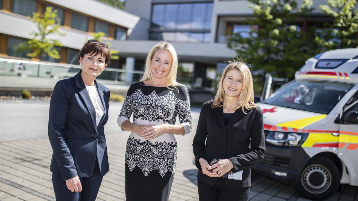 Direktorinnen-Team: Claudia Obersteiner, Sonja-Maria Tesar und Margit Schratter (von links) 