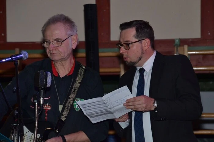 Die Faschingspolizei wusste einiges von Vorkommnissen in den letzten Jahren von Persönlichkeiten in Murau zu berichten.