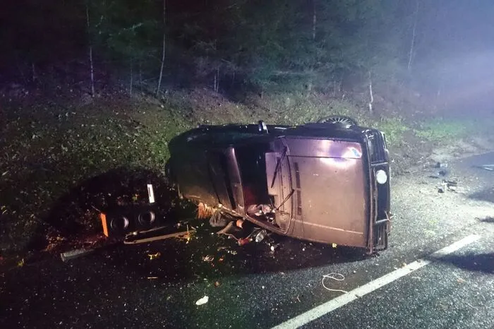 Die vier Damen im Inneren des Autos hatten große Glück - sie blieben alle unverletzt.