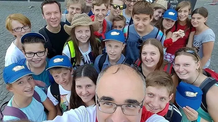 Immer für "Selfies" zu haben: Bischof Wilhelm