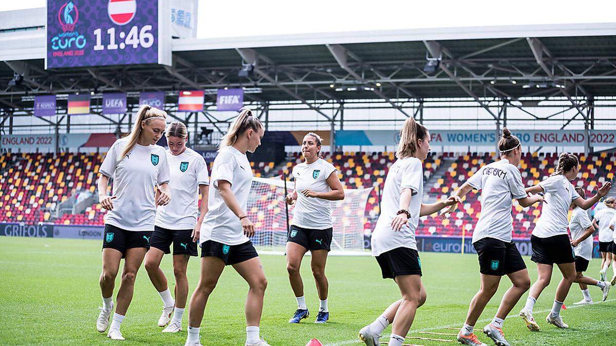 Die ÖFB-Frauen bereiten sich auf das Duell mit Deutschland vor.