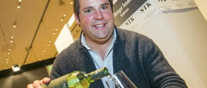Weinexperte Arno Bergler gibt in Voitsberg Einblicke in die alljährliche Weinkost am Pogusch – und präsentiert prämierte Weine