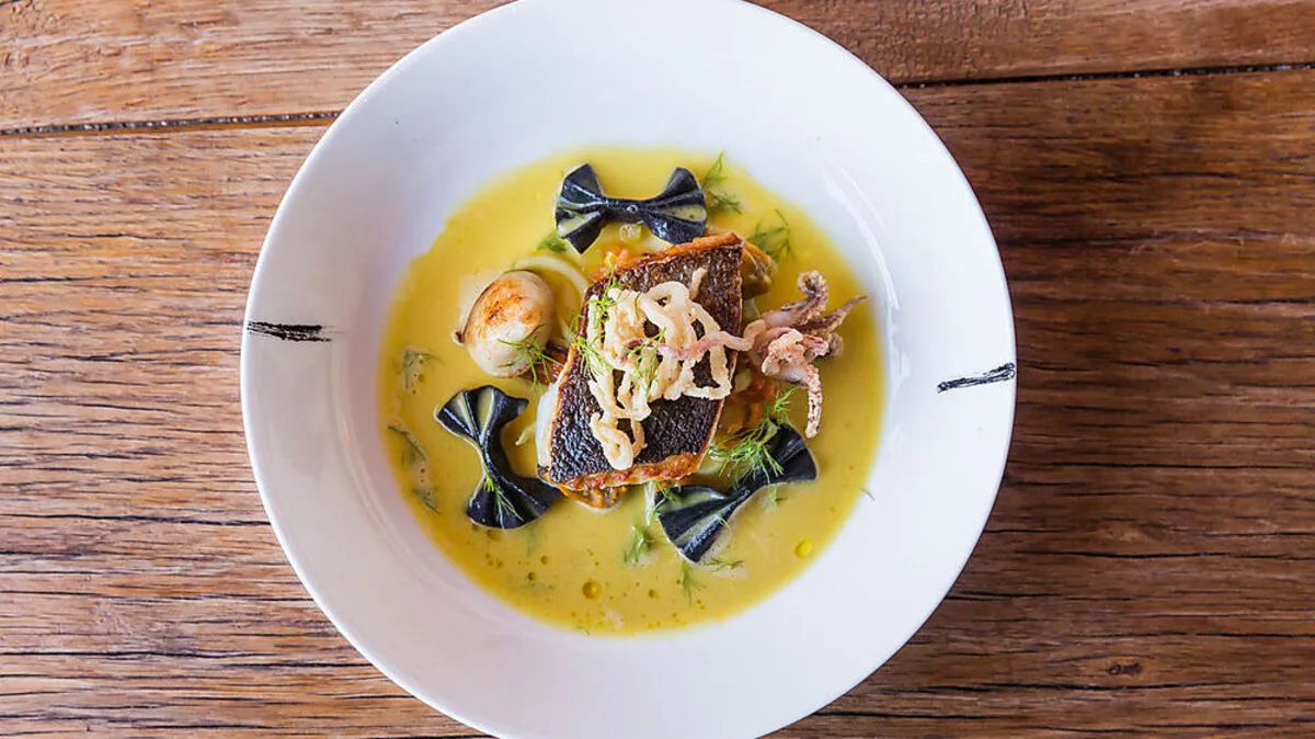 Safran und schwarze Pasta: Bouillabaillse von Markus Rath