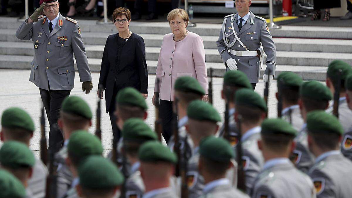 Angela Merkel hielt anlässlich des 75. Jahrestages des Hitler-Attentates eine Ansprache vor Soldaten