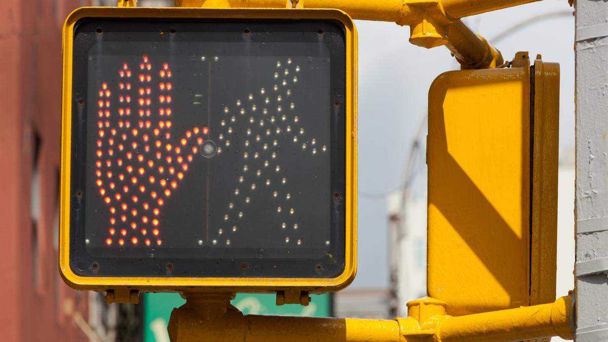 Auch wenn die Ampel auf Rot steht: Fußgänger in New York dürfen nun jederzeit die Straße überqueren