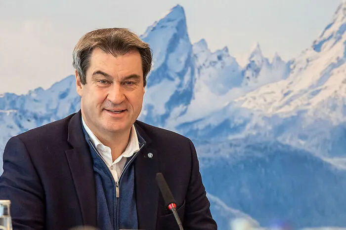 "Wir begrüßen Maßnahmen von Wien, ob Tirol das ernst nimmt, ist noch nicht ganz erkennbar. Ein zweites Ischgl wollen wir nicht noch einmal erleben." - Der bayerische Ministerpräsident Markus Söder (CSU) stuft Tirol als Mutationsgebiet ein.