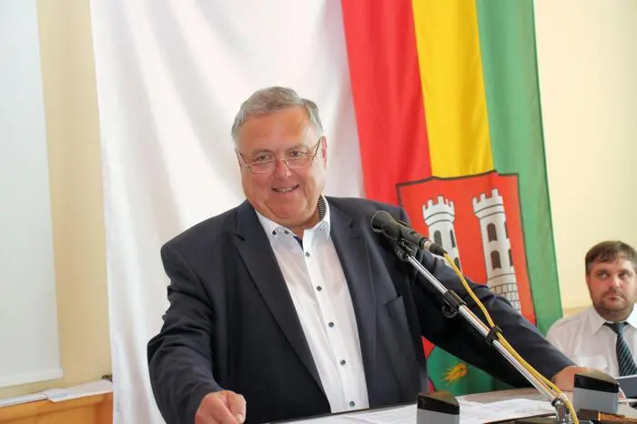 Finanzstadtrat Franz Sachernegg begrüßte die Maturanten im Namen der Stadtgemeinde Voitsberg, zahlreiche Eltern, Pädagogen der HTL und politische Vertreter aus der Lipizzanerheimat kamen zum Festakt.
