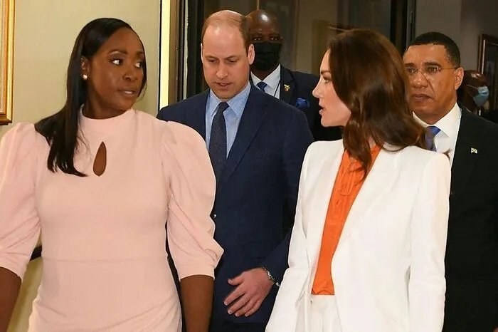 Outfit-Wechsel von Kate Middleton (im Bild: Jamaikas Premierminister Andrew Holness mit Ehefrau Juliet Holness)