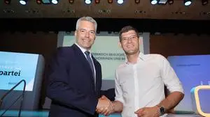 Bundeskanzler Nehmammer gratuliert Landeschef Gruber