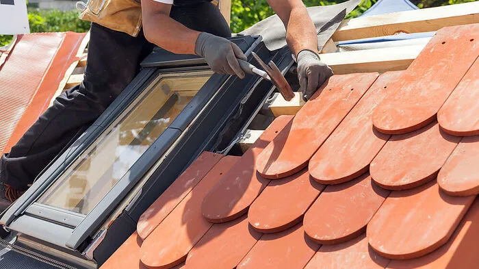 Die erste Reparatur (Sujetbild) war ein Provisorium
