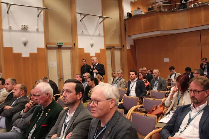 Das Publikum konnte direkt Fragen an die Experten und Politiker richten