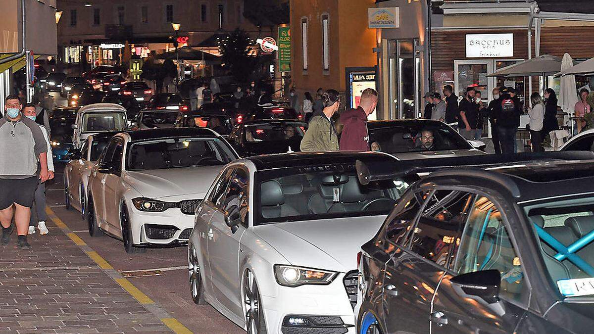 Menschenmassen und Autokolonnen: In Velden ging gar nichts mehr 