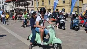 Die Vespisti trafen um 10 Uhr am Hauptplatz ein