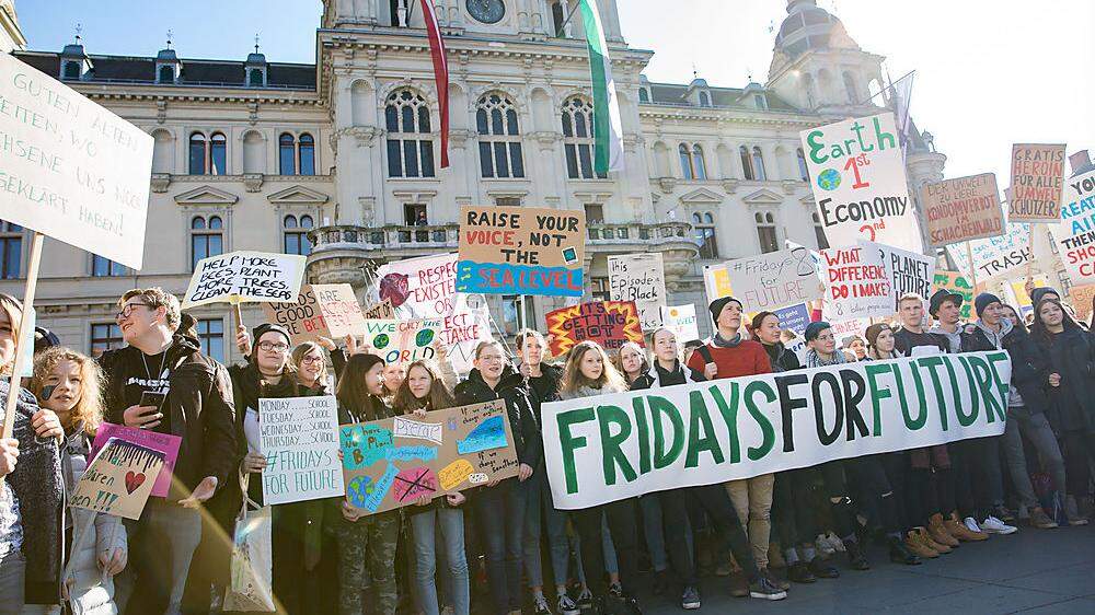 Vor einem Jahr, am 15. Februar 2019, fand die erste „Fridays for Future“-Versammlung am Hauptplatz in Graz statt