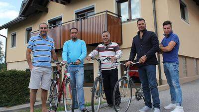 Azduy Mohamd (links), Sleiman Kabul, Hussam Pali, Alrawi Modher und Ali Aly Bory sind in Sittersdorf untergebracht 