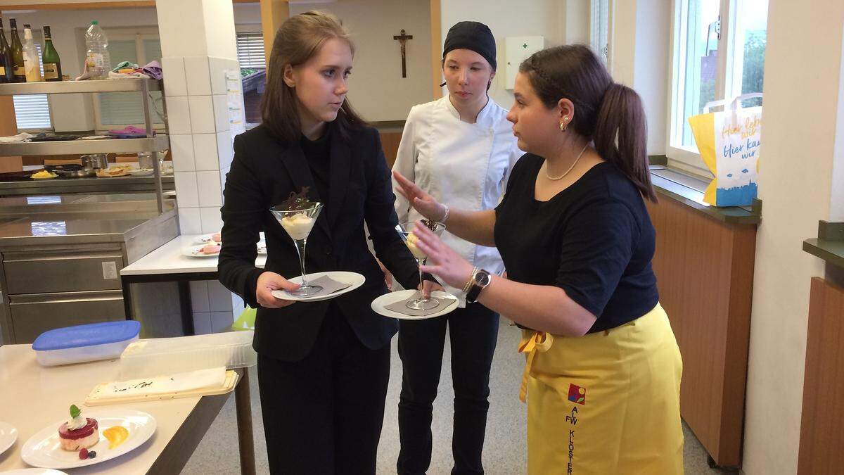 Im Zuge der praktischen Prüfungen musste auch beim Dessert alles passen