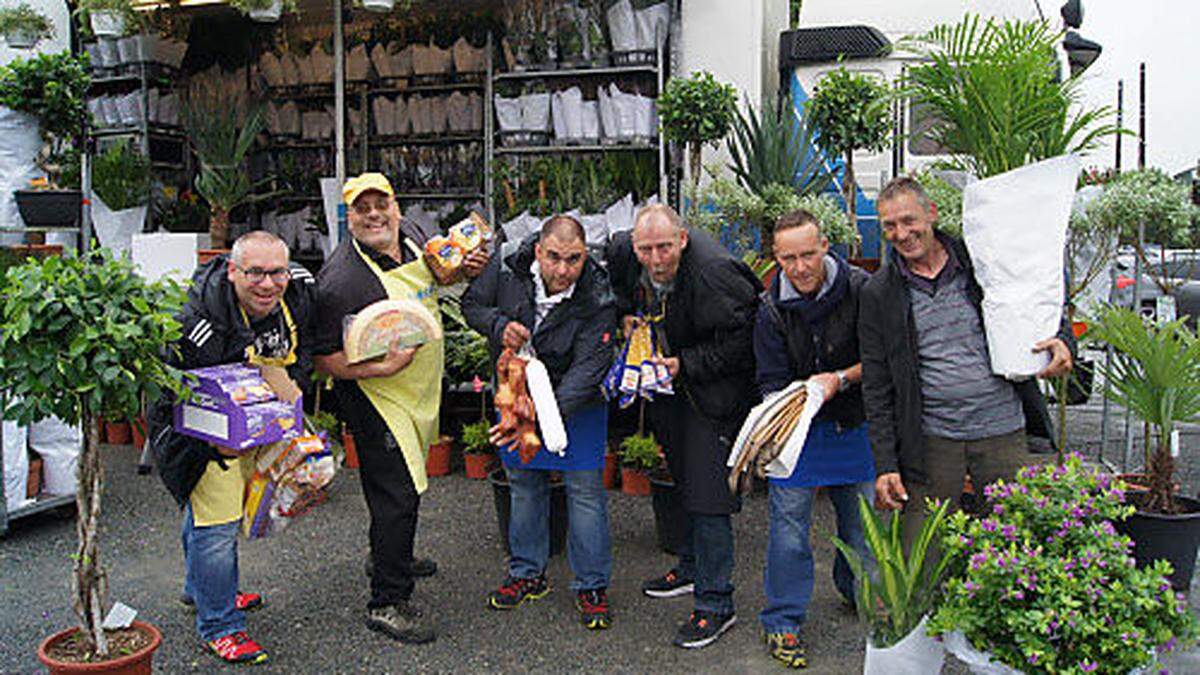 Die Marktschreier sorgen mit ihren &quot;losen Mundwerken&quot; für Stimmung und gegenseitigen Neckereien und lockern das Marktgeschehen auf