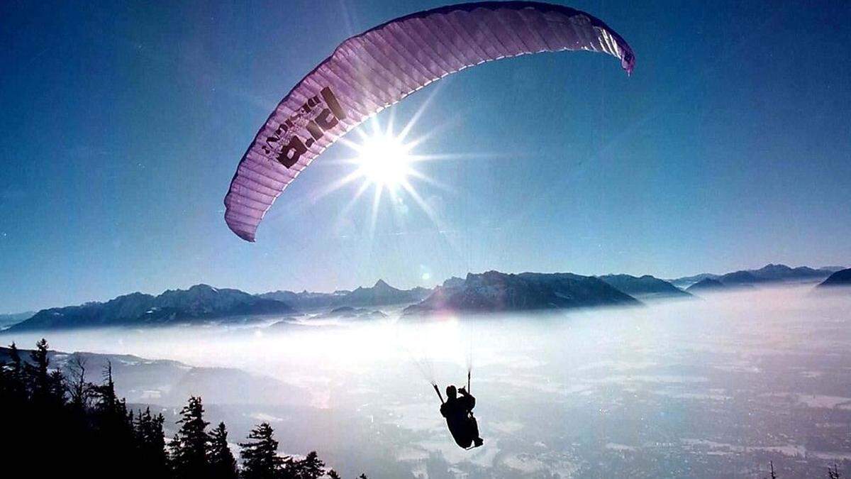 Der Paragleiterpilot blieb unverletzt (Symbolfoto)