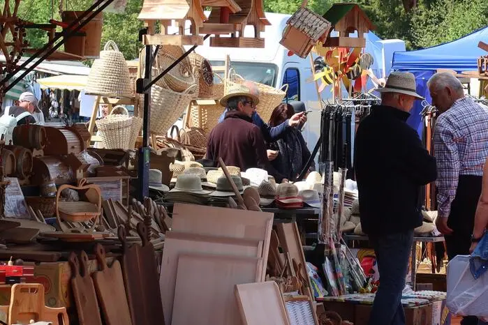 Flohmarktbesucher fühlten sich wie im Paradies