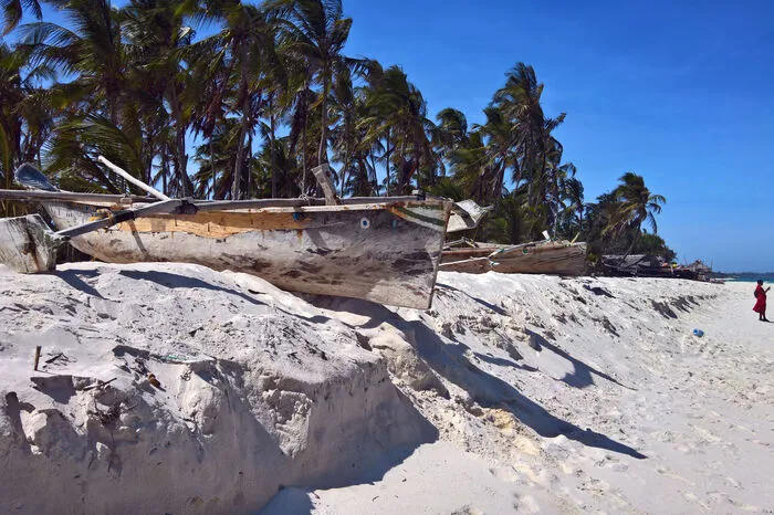 Der weiße Sand des Diani Beach.
