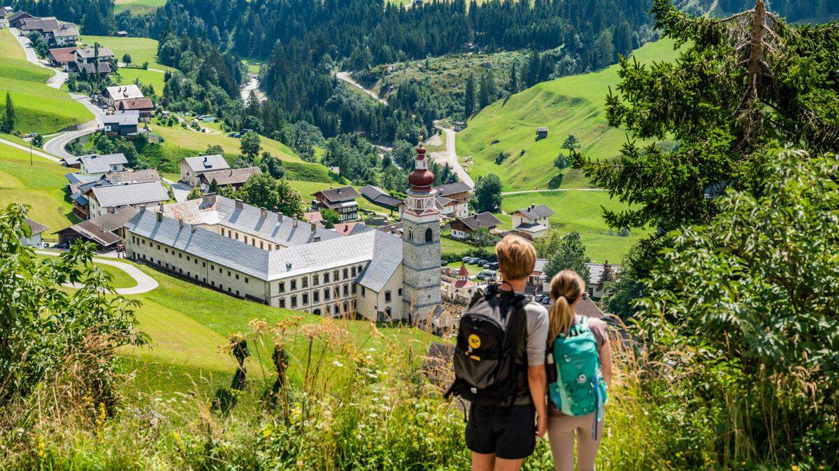 Wer übern Kofel geht, hat in Maria Luggau keinen Busanschluss für die Heimfahrt 