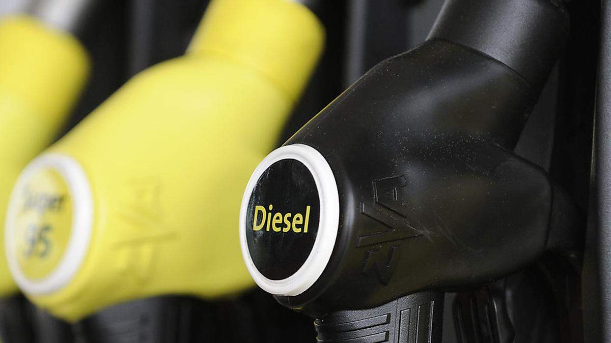 Für 50 Liter Diesel zahlt man in Italien um 14 Euro mehr, als in Österreich