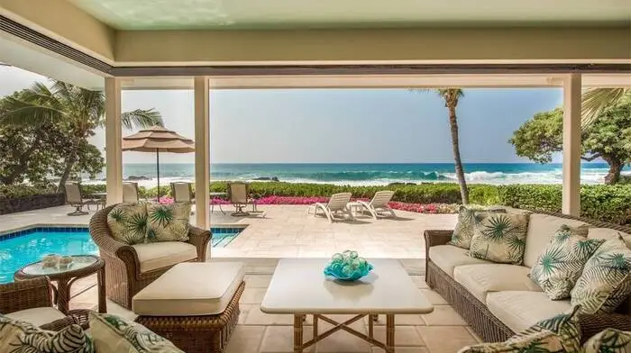 Willkommen auf Hawaii: Exklusive Luxusimmobilie mit Strandzugang für 3,7 Millionen Euro auf Hawaii: Dieser ultimative 1664 Qaudratmeter große Rückzugsort für Multimillionäre lässt keine Wünsche offen und steht derzeit für 3,7 Millionen Euro zum Verkauf....