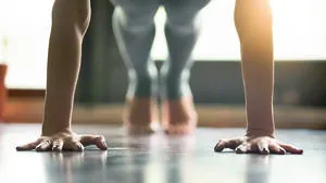 Packen Sie die guten alten Liegestützen wieder aus! Training der Muskeln ist vor allem im Alter wichtig  