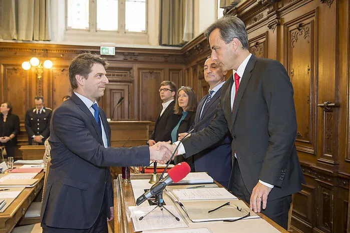 Am Donnerstag, den 8. Februar, wurde Heinrich Sickl von Bürgermeister Siegfried Nagl (ÖVP) als neuer Gemeinderat für die FPÖ angelobt.