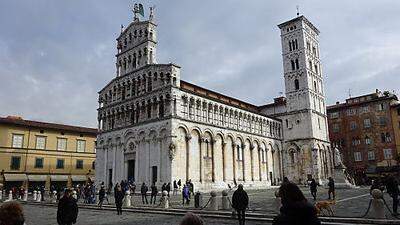 Die Kirche San Michele in Foro in Lucca gehört zu den schönsten Gotteshäusern in der "Stadt der hundert Kirchen"