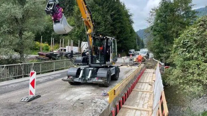 Die Arbeiten haben begonnen, wie Verkehrslandesrätin Claudia Holzer informiert